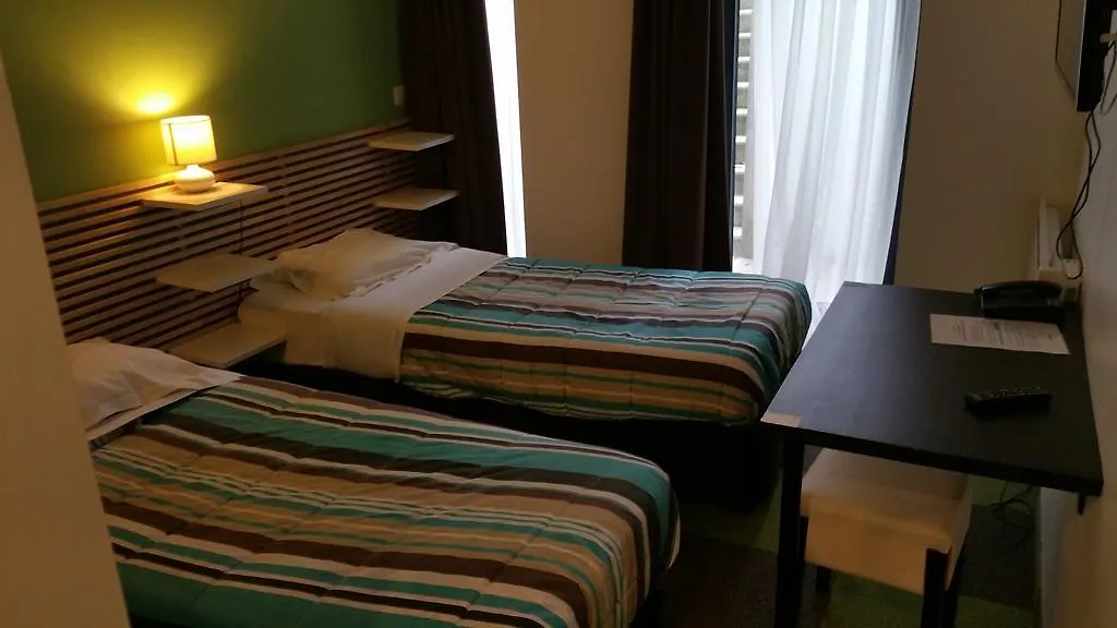 Residence Aryan Saint-Josse-ten-Noode 2*,  Belgium